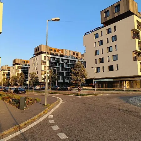 公寓 Cozy One-room With Garage And Ac 布拉迪斯拉发